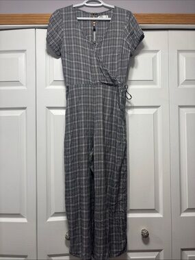 Hollister Plaid Short Sleeve Wide Leg Wrap Jumpsuit Grey
